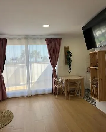 Bonita Apto Con Terraza Y Cama Balinesa Les Barraques * جزيرة شقر