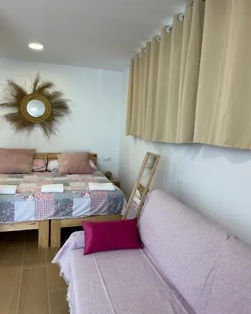 Bonita Apto Con Terraza Y Cama Balinesa Les Barraques Apartment *