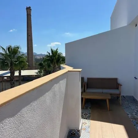 Bonita Apto Con Terraza Y Cama Balinesa Les Barraques شقة